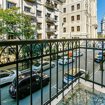 Azneft Square Deluxe Apartment 바쿠 외부 사진